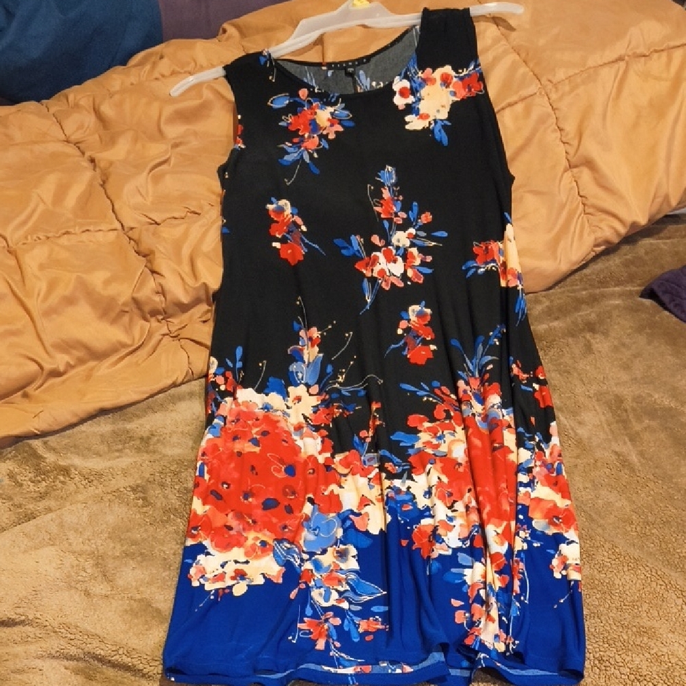 Floral Sleeveless Dress - Black and Red